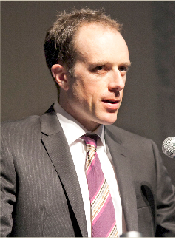 デービッド・ローランド 先生